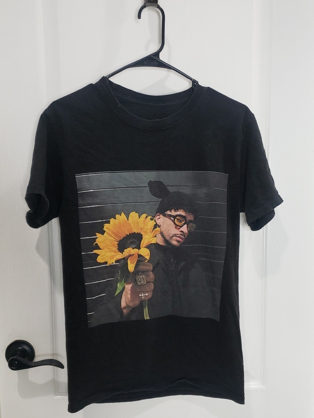 Bad Bunny Artist Black T-Shirt Size Small